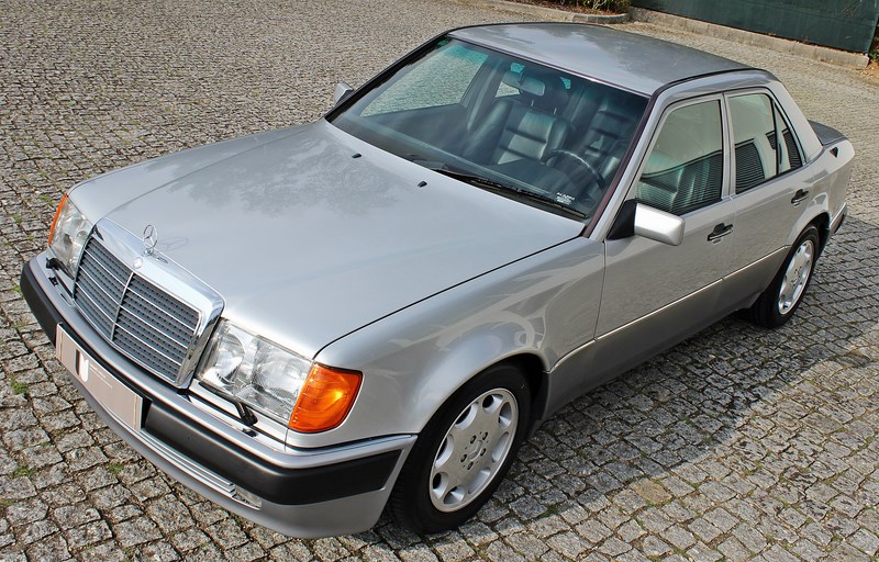 1992 Mercedes Benz W124 500E